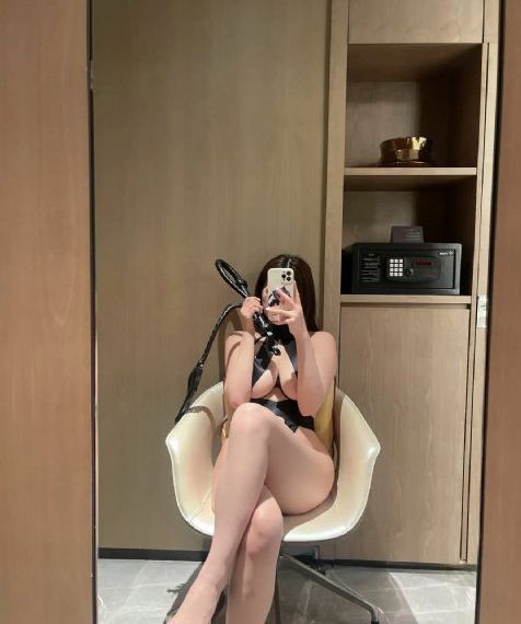 早川濑里奈女教师hd