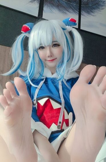 美女脱得一光二净无内衣内裤