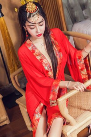 外宿朋友的女人
