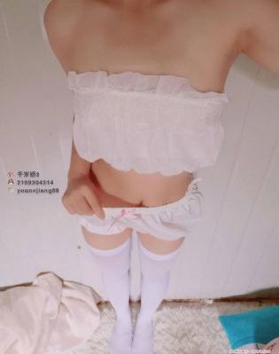 韩国女大学生的沙龙室