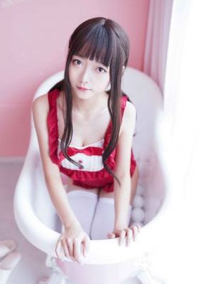 女生肌肌