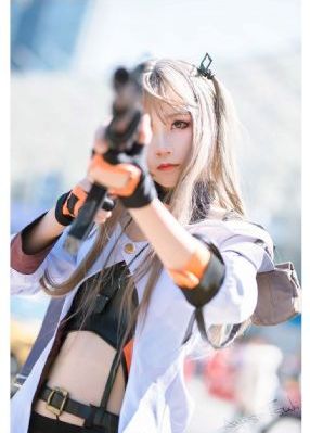 精品美女久久久久久免费